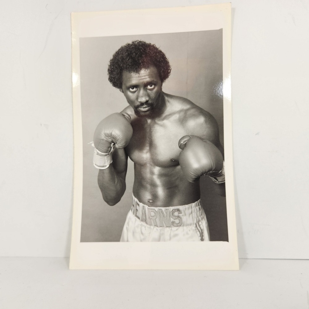 Vintage Thomas Hitman Hearns Boxing Photo Las Vegas News Bureau Press Stamp 5x8